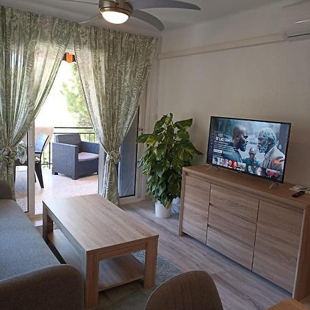 Apartamento Maya Relax Салоу Екстериор снимка